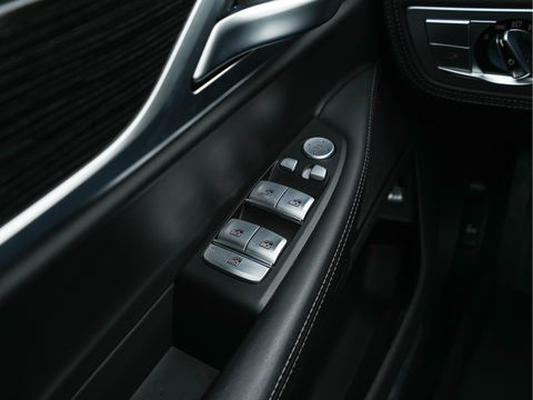 BMW 7 Serie 730d High Executive Aut. *PANO | HEAD-UP | CARBON-CORE | ADAPT.CRUISE | LASER-LED | SOFT-CLOSE | MASSAGE | NAPPA-LEATHER | HARMAN/KARDON-AUDIO | MEMORY-PACK | BLINDSPOT | TOP-VIEW | CARPLAY | DIGI-COCKPIT