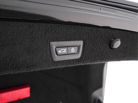 BMW 7 Serie 730d High Executive Aut. *PANO | HEAD-UP | CARBON-CORE | ADAPT.CRUISE | LASER-LED | SOFT-CLOSE | MASSAGE | NAPPA-LEATHER | HARMAN/KARDON-AUDIO | MEMORY-PACK | BLINDSPOT | TOP-VIEW | CARPLAY | DIGI-COCKPIT