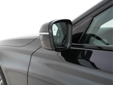 BMW 7 Serie 730d High Executive Aut. *PANO | HEAD-UP | CARBON-CORE | ADAPT.CRUISE | LASER-LED | SOFT-CLOSE | MASSAGE | NAPPA-LEATHER | HARMAN/KARDON-AUDIO | MEMORY-PACK | BLINDSPOT | TOP-VIEW | CARPLAY | DIGI-COCKPIT