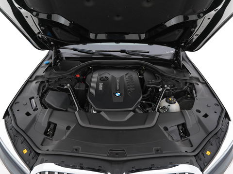 BMW 7 Serie 730d High Executive Aut. *PANO | HEAD-UP | CARBON-CORE | ADAPT.CRUISE | LASER-LED | SOFT-CLOSE | MASSAGE | NAPPA-LEATHER | HARMAN/KARDON-AUDIO | MEMORY-PACK | BLINDSPOT | TOP-VIEW | CARPLAY | DIGI-COCKPIT