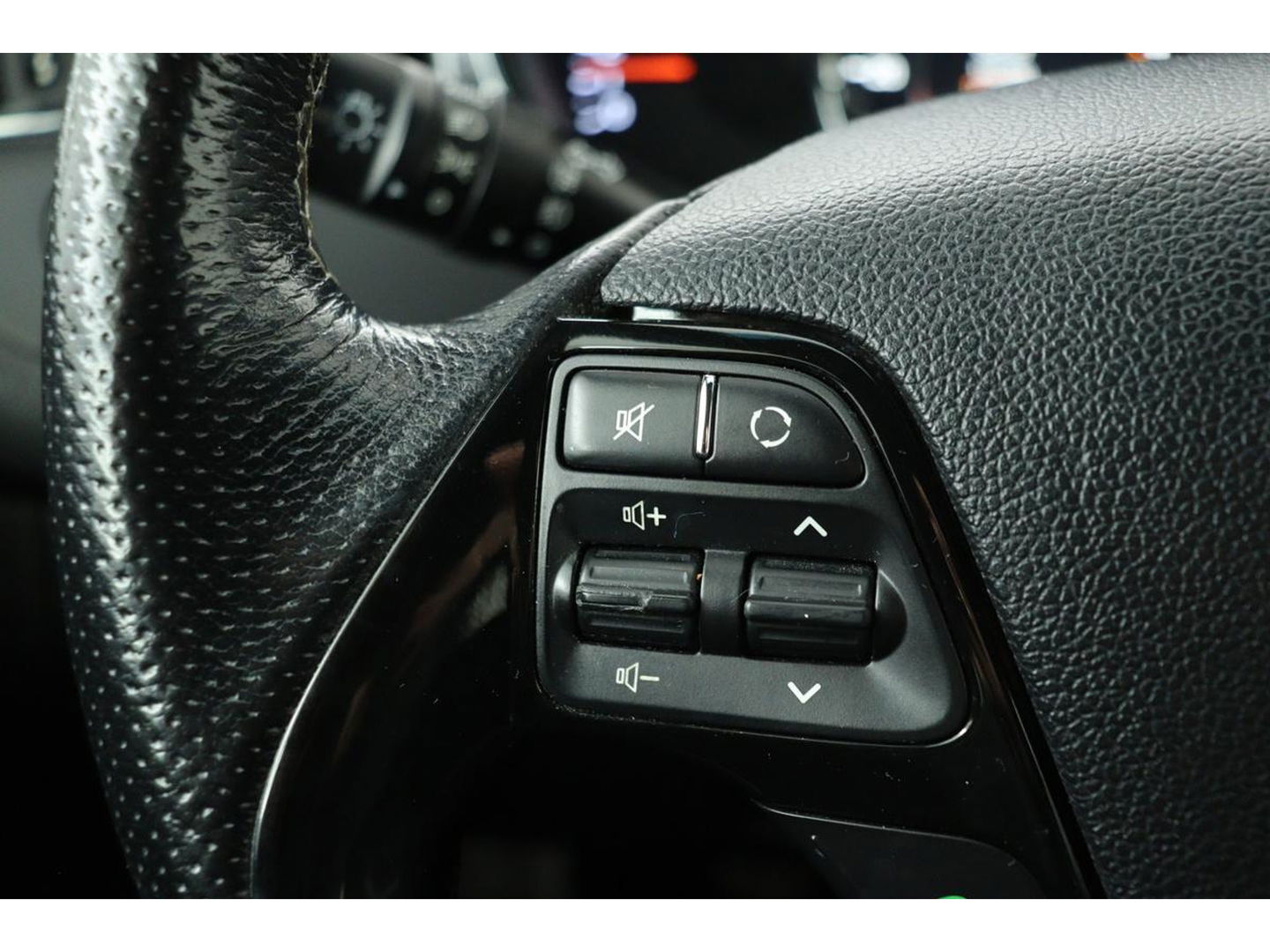 Kia cee'd 1.0 T-GDi GT-Line | 1e eigenaar | Stoel & stuurverwarming | Camera | Navigatie | Xenon | Climate control | Keyless | Cruise control