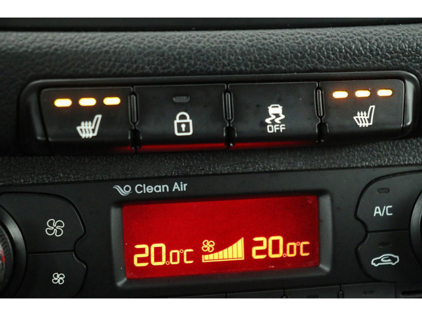 Kia cee'd 1.0 T-GDi GT-Line | 1e eigenaar | Stoel & stuurverwarming | Camera | Navigatie | Xenon | Climate control | Keyless | Cruise control