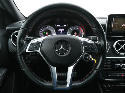 Mercedes-Benz A-Klasse 200 Prestige AMG-Sport-Pack Aut. *XENON | NAVI-FULLMAP | SPORT-SEATS | LEATHER-ALCANTARA | ECC | SHIFT-PADDLES | PDC | CRUISE | 18''ALU*