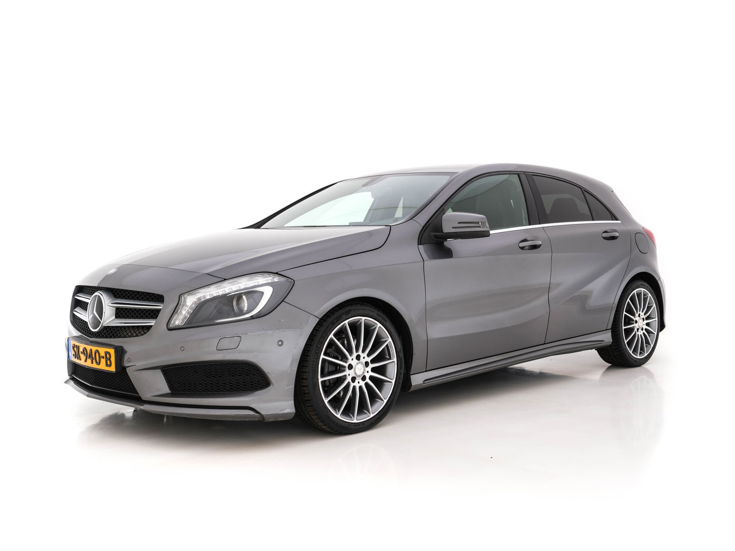 Mercedes-Benz A-Klasse 200 Prestige AMG-Sport-Pack Aut. *XENON | NAVI-FULLMAP | SPORT-SEATS | LEATHER-ALCANTARA | ECC | SHIFT-PADDLES | PDC | CRUISE | 18''ALU*