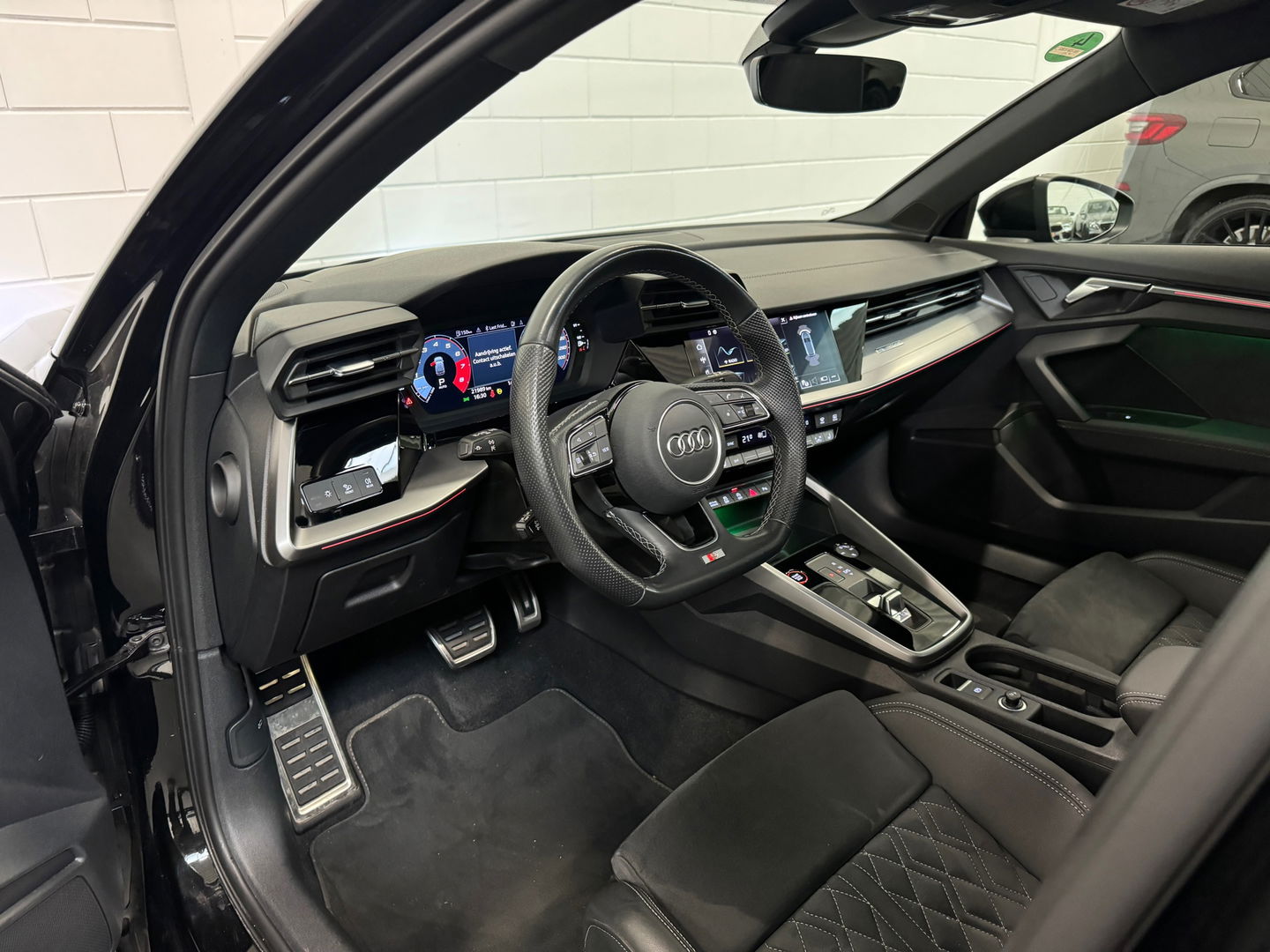 Audi A3 Sportback 2.0 TFSI S3 quattro Pano|HuD|RS Seat|Sfeer