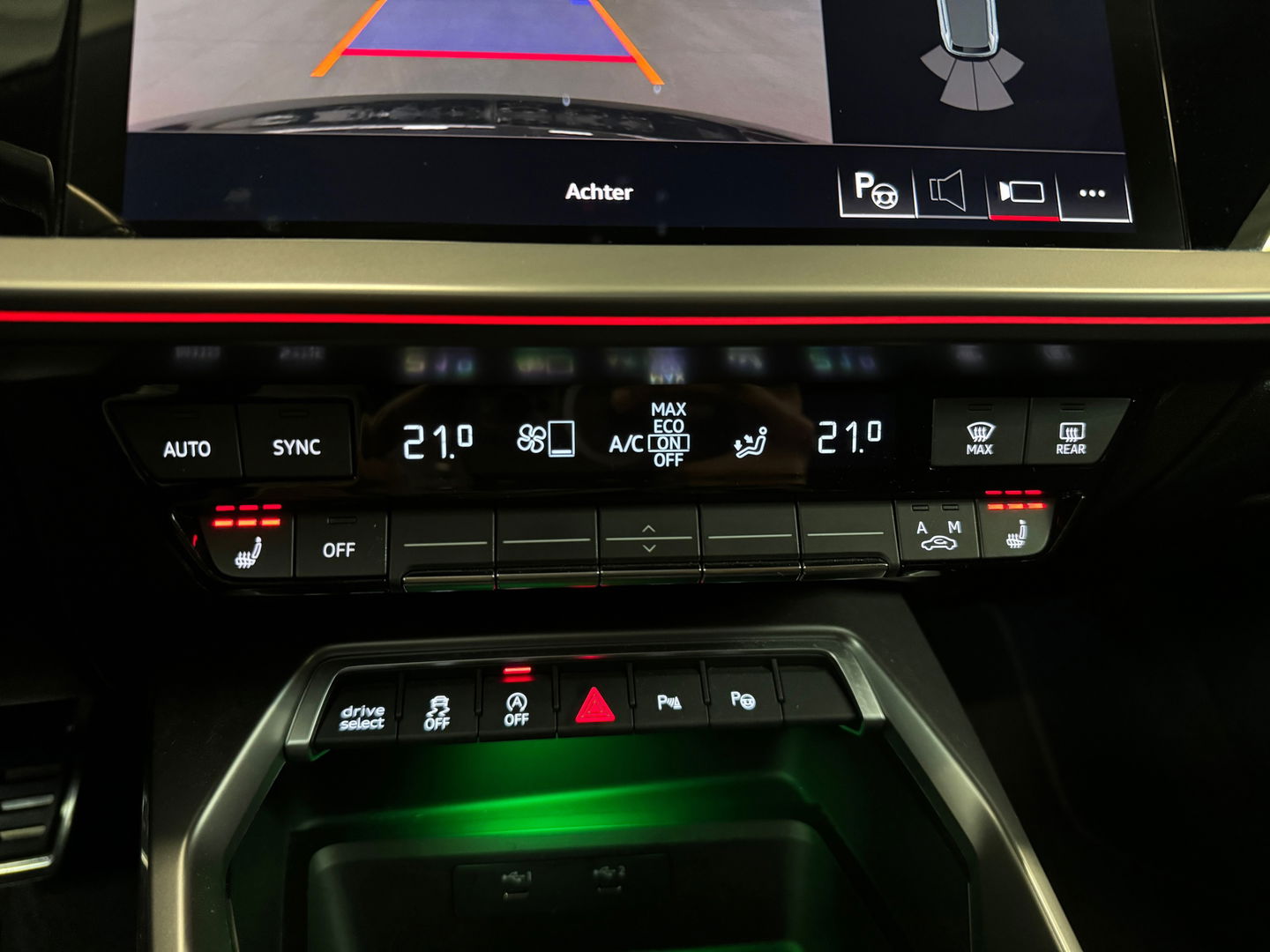 Audi A3 Sportback 2.0 TFSI S3 quattro Pano|HuD|RS Seat|Sfeer