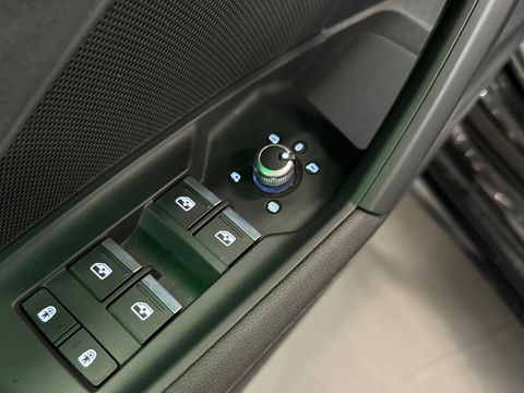 Audi A3 Sportback 2.0 TFSI S3 quattro Pano|HuD|RS Seat|Sfeer