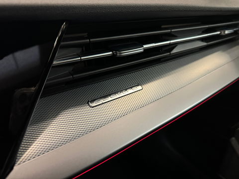 Audi A3 Sportback 2.0 TFSI S3 quattro Pano|HuD|RS Seat|Sfeer