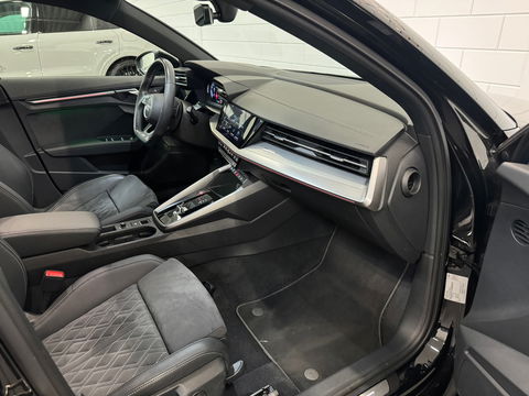 Audi A3 Sportback 2.0 TFSI S3 quattro Pano|HuD|RS Seat|Sfeer