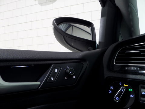 Volkswagen Golf 1.2 TSI Highline "Origineel NL!" Led koplampen Navigatie Bluetooth Alcantara, van 2e eigenaar in zeer nette staat!