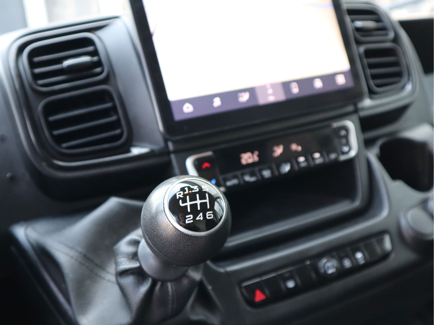 Fiat Ducato 2.2 MultiJet 120pk Euro 6 - L1H1 - New Model - Camera - Apple Carplay