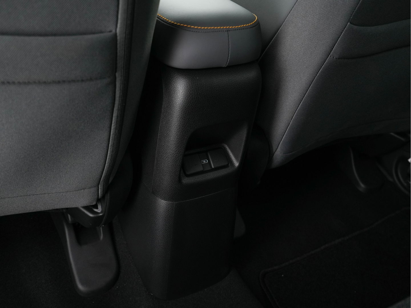 Honda Jazz 1.5 e:HEV Hybrid CVT Advance Sport Aut.* FULL-LED | LEATHER-MICROFIBRE | HEATED-SEATS | DAB | CAMERA |  LANE-ASSIST | ADAPT.CRUISE | DIGI-COCKPIT | CARPLAY | SHIFT-PADDLES | KEYLESS | COMFORT-SEATS | NAVI-FULLMAP | PDC | 16"AL