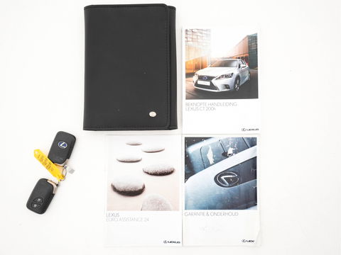 Lexus CT 200h Business Style Special Edition Aut. *NAVI-FULLMAP | ALCANTARA | ECC | PARKASSIST | CRUISE | TOWBAR | COMFORT-SEATS |  15''ALU*