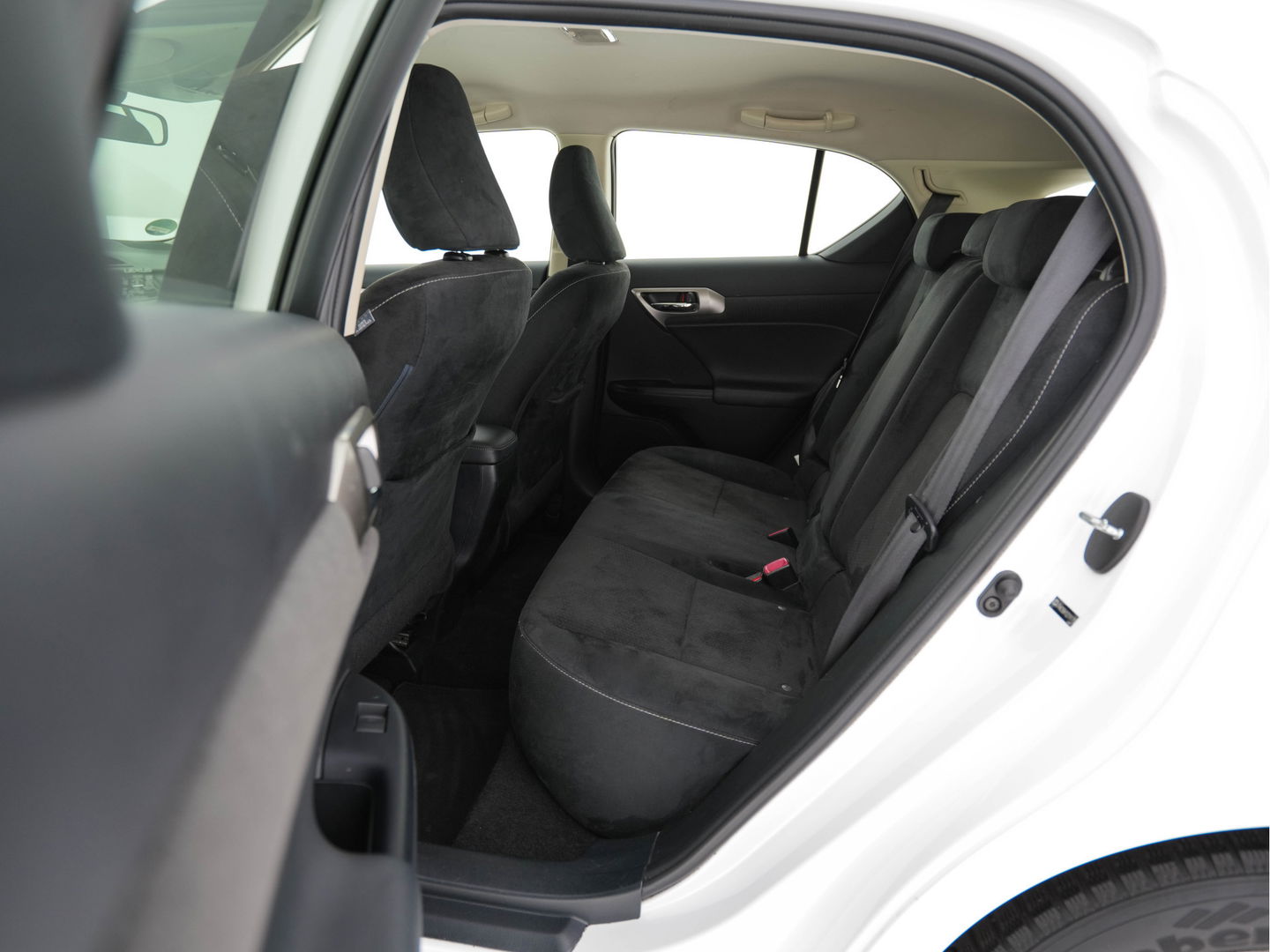 Lexus CT 200h Business Style Special Edition Aut. *NAVI-FULLMAP | ALCANTARA | ECC | PARKASSIST | CRUISE | TOWBAR | COMFORT-SEATS |  15''ALU*