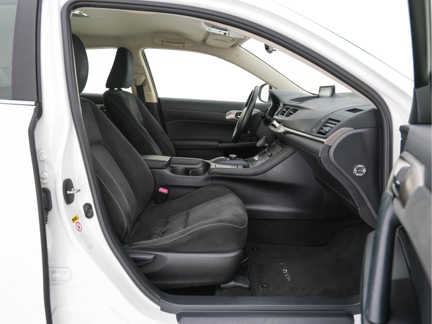 Lexus CT 200h Business Style Special Edition Aut. *NAVI-FULLMAP | ALCANTARA | ECC | PARKASSIST | CRUISE | TOWBAR | COMFORT-SEATS |  15''ALU*