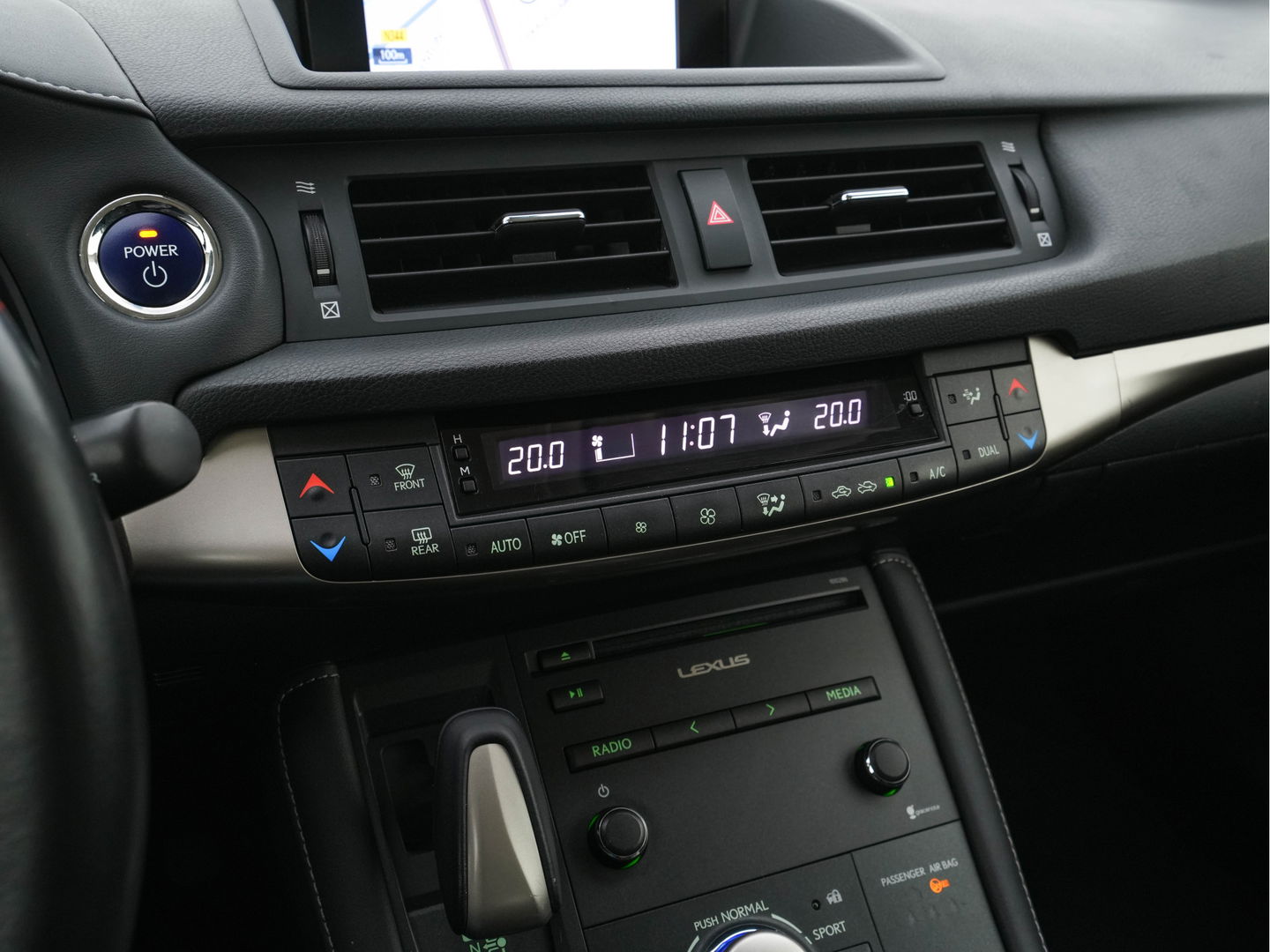 Lexus CT 200h Business Style Special Edition Aut. *NAVI-FULLMAP | ALCANTARA | ECC | PARKASSIST | CRUISE | TOWBAR | COMFORT-SEATS |  15''ALU*