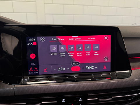Volkswagen Golf 2.0 TSI GTI Clubsport Pano|HeadUp|Cam|IQ|ACC