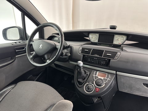 Peugeot 807 2.0 HDiF Norwest [ 8-Pers. ] *NAVI-FULLMAP | 1/2-LEATHER | COMFORT-SEATS | ECC | PDC | CRUISE | RADIO-MP3 | TOWBAR | 16''ALU*