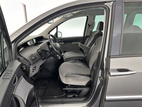 Peugeot 807 2.0 HDiF Norwest [ 8-Pers. ] *NAVI-FULLMAP | 1/2-LEATHER | COMFORT-SEATS | ECC | PDC | CRUISE | RADIO-MP3 | TOWBAR | 16''ALU*