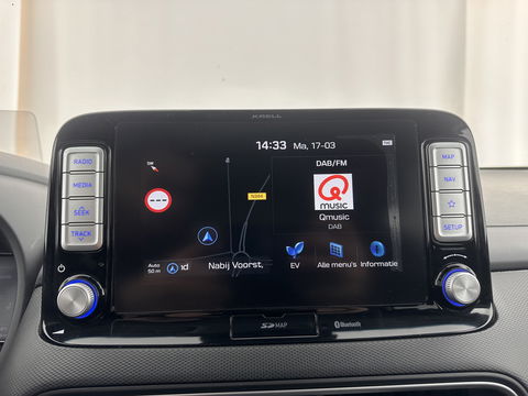 Hyundai KONA EV Premium 64 kWh (INCL-BTW) *FULL-LEATHER | HEAD-UP | FULL-LED | NAVI-FULLMAP | DAB | ADAPTIVE-CRUISE | KRELL-AUDIO | KEYLESS | CAMERA | BLIND-SPOT | LANE-ASSIST | DIGI-COCKPIT | COMFORT-SEATS | 17''ALU*
