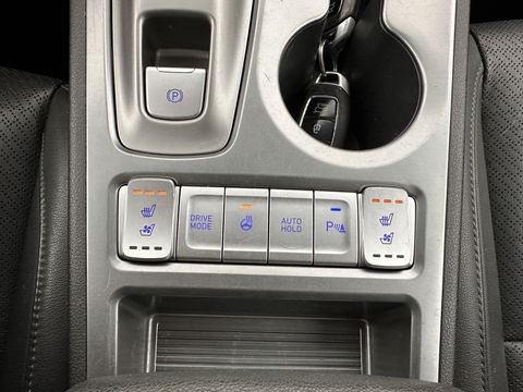 Hyundai KONA EV Premium 64 kWh (INCL-BTW) *FULL-LEATHER | HEAD-UP | FULL-LED | NAVI-FULLMAP | DAB | ADAPTIVE-CRUISE | KRELL-AUDIO | KEYLESS | CAMERA | BLIND-SPOT | LANE-ASSIST | DIGI-COCKPIT | COMFORT-SEATS | 17''ALU*
