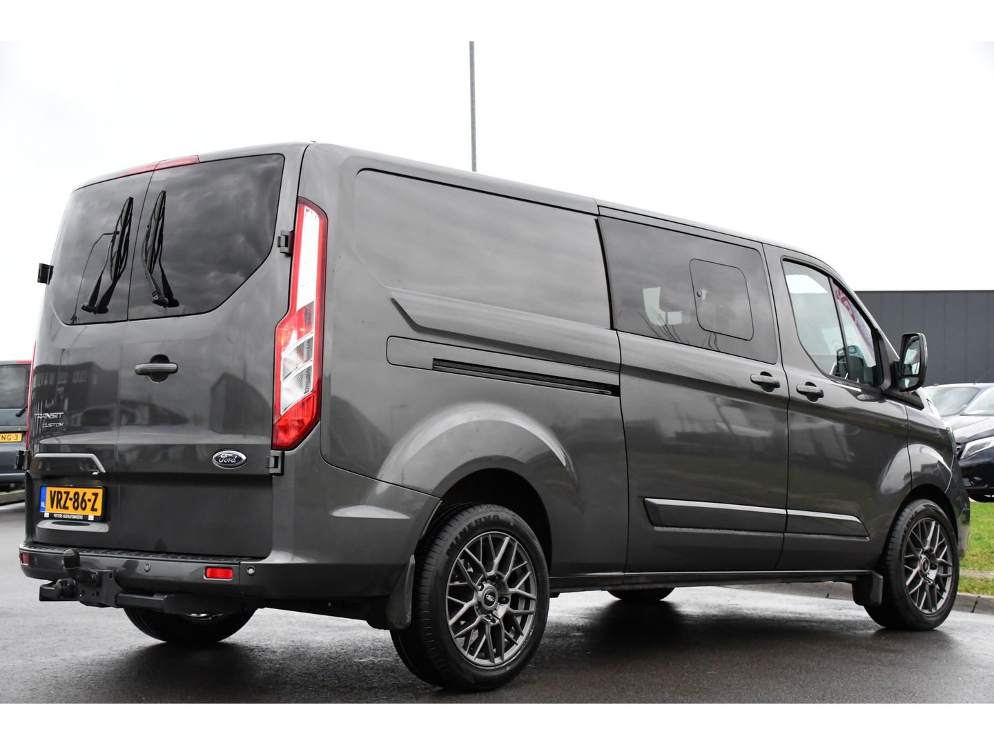 Ford Transit Custom 300 2.0 TDCI L2H1 Limited DC Cruise, Camera, Carplay, 170PK LED, Leder, Automaat, Sensoren, Trekhaak, UNIEK!