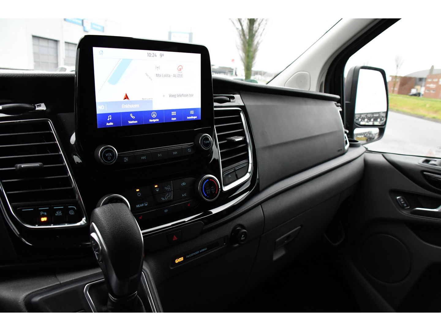 Ford Transit Custom 300 2.0 TDCI L2H1 Limited DC Cruise, Camera, Carplay, 170PK LED, Leder, Automaat, Sensoren, Trekhaak, UNIEK!