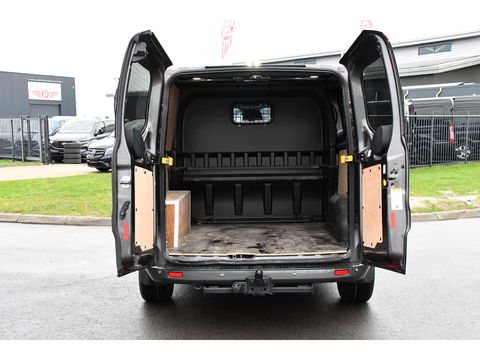 Ford Transit Custom 300 2.0 TDCI L2H1 Limited DC Cruise, Camera, Carplay, 170PK LED, Leder, Automaat, Sensoren, Trekhaak, UNIEK!