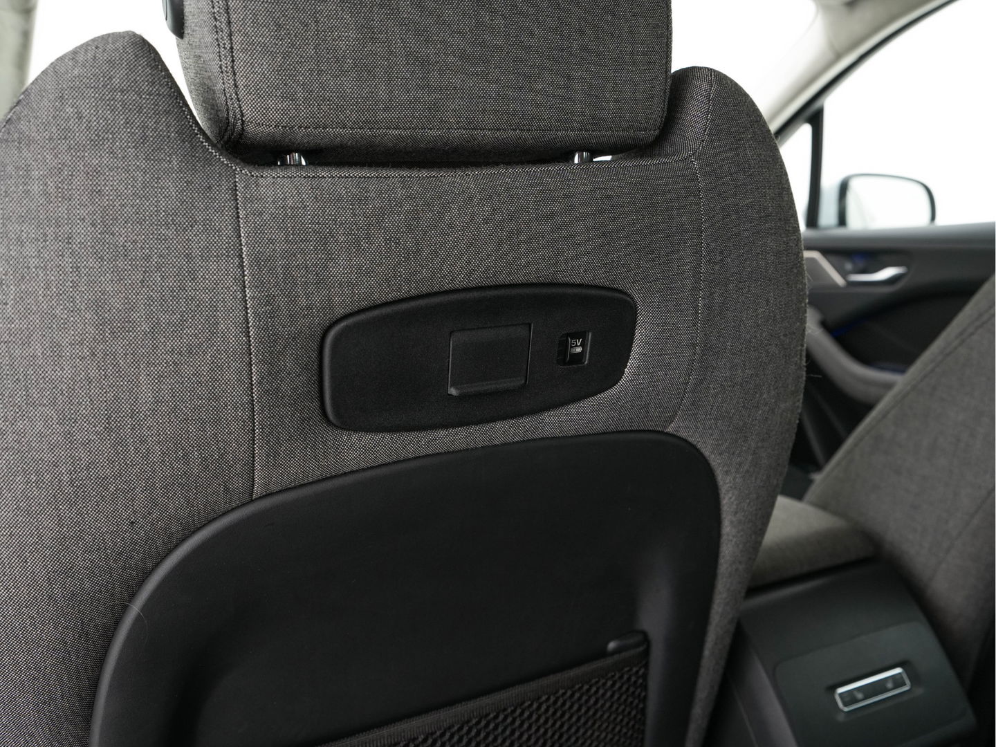 Jaguar I-PACE EV400 HSE First Edition AWD (INCL-BTW) Aut. *DIGI-COCKPIT | MATRIX-LED | MICROFIBRE | MERIDIAN-AUDIO | SURROUND-VIEW | KEYLESS | LANE-ASSIST | BLIND-SPOT | CRUISE | DAB | MEMORY-PACK | CCS-FASTLOADER | SPORT-SEATS | 22"
