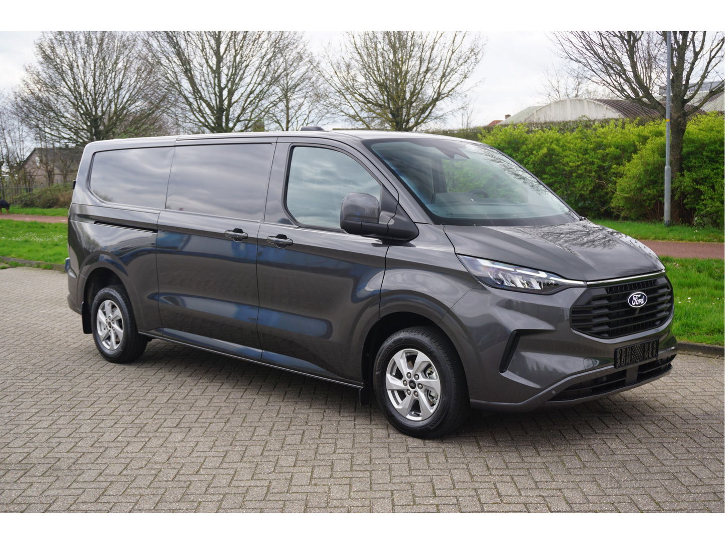 Ford Transit Custom 300L 170PK Limited AUT BPM VRIJ!! Navi, Cam, Adap. Cruise, LM Velg, LED!! NR. 236