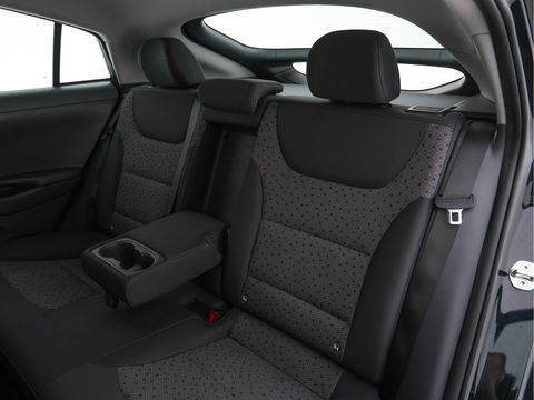 Hyundai IONIQ Comfort EV Aut. *INFINITY-AUDIO | NAVI-FULLMAP | CAMERA | CCS-FASTLOADER | LANE-ASSIST | ADAPTIVE-CRUISE | KEYLESS | SHIFT-PADDLES | PDC | CARPLAY |  DAB+ | COMFORT-SEATS | 16"ALU*