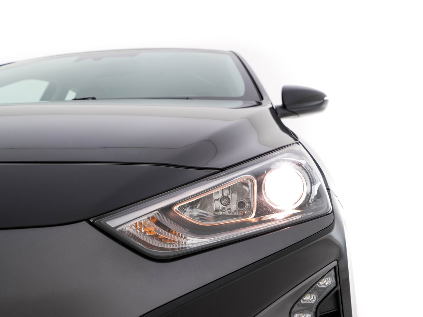 Hyundai IONIQ Comfort EV Aut. *INFINITY-AUDIO | NAVI-FULLMAP | CAMERA | CCS-FASTLOADER | LANE-ASSIST | ADAPTIVE-CRUISE | KEYLESS | SHIFT-PADDLES | PDC | CARPLAY |  DAB+ | COMFORT-SEATS | 16"ALU*