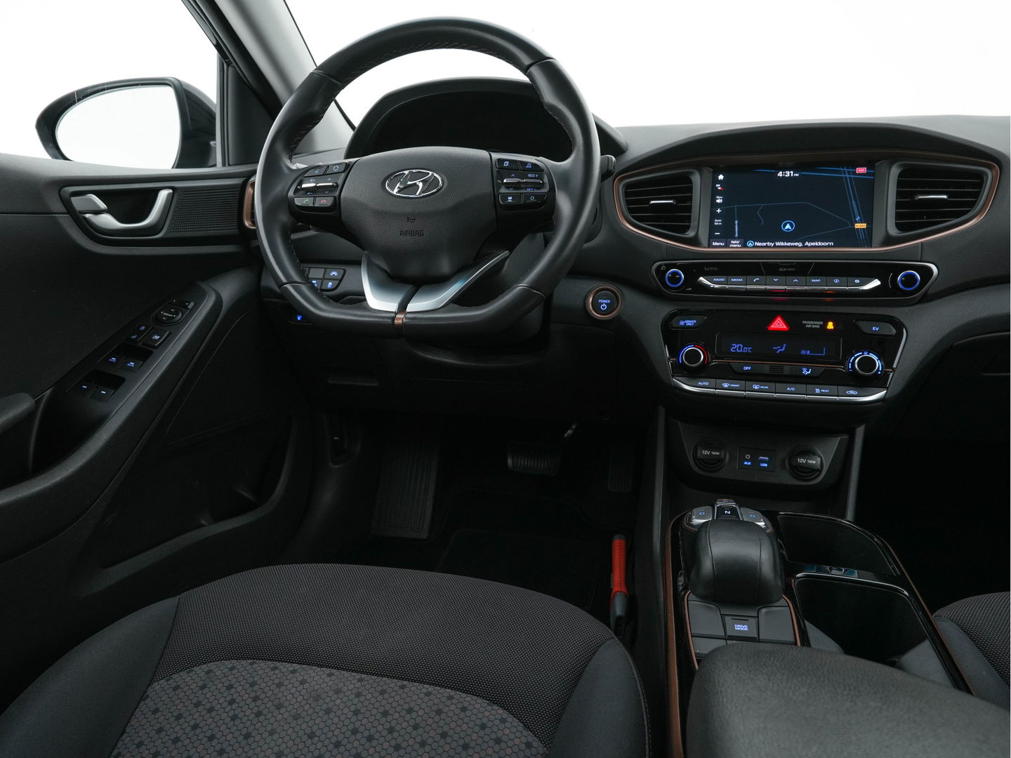 Hyundai IONIQ Comfort EV Aut. *INFINITY-AUDIO | NAVI-FULLMAP | CAMERA | CCS-FASTLOADER | LANE-ASSIST | ADAPTIVE-CRUISE | KEYLESS | SHIFT-PADDLES | PDC | CARPLAY |  DAB+ | COMFORT-SEATS | 16"ALU*