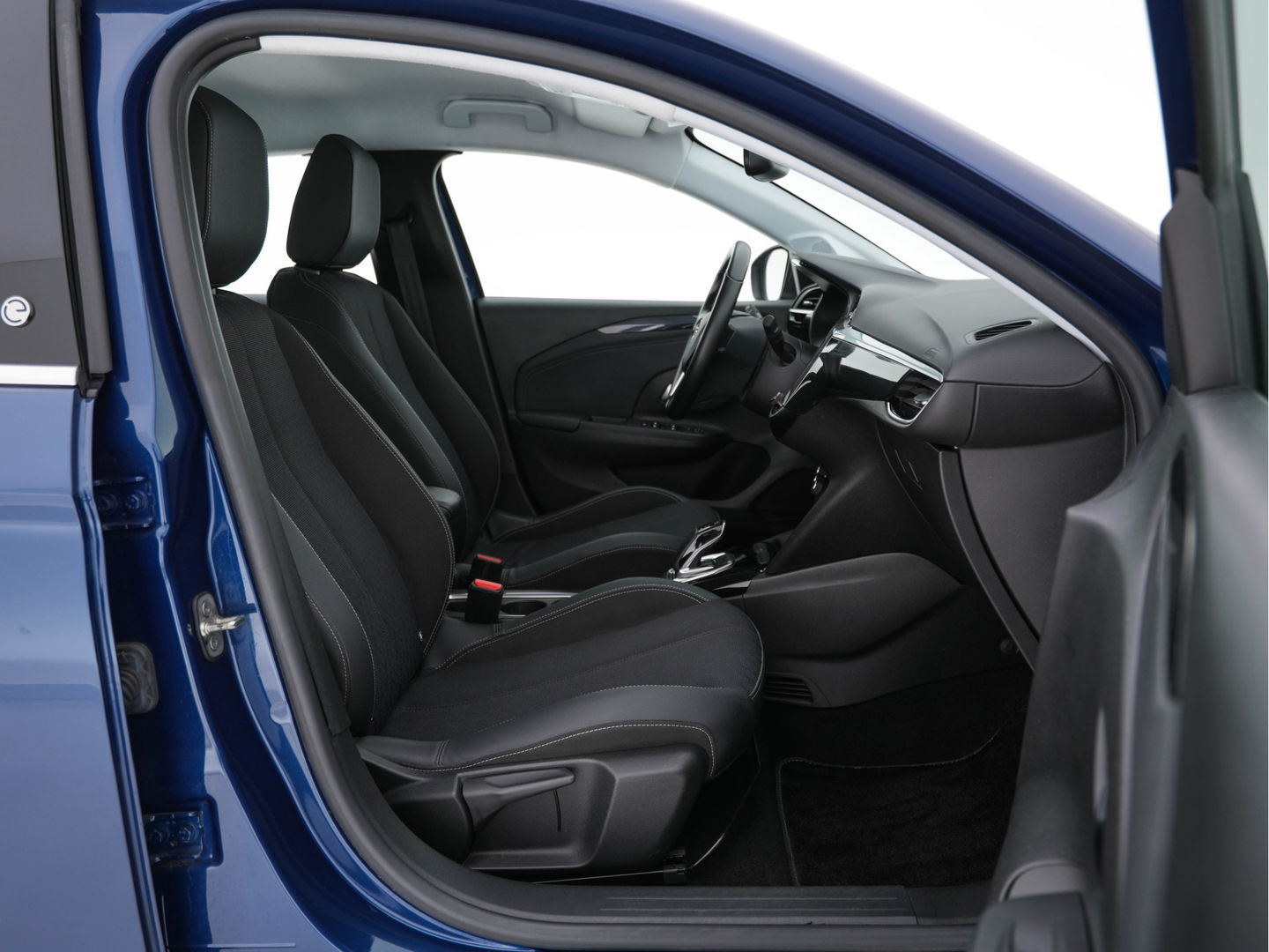 Opel CORSA-E Elegance 50 kWh [ 3-Fase ] (INCL-BTW) Aut. *FULL-LED | DIGI-COCKPIT | LEATHER-MICROFIBRE | CARPLAY | ECC | KEYLESS | CRUISE | DAB | PDC | SPORT-SEATS | 16"ALU*