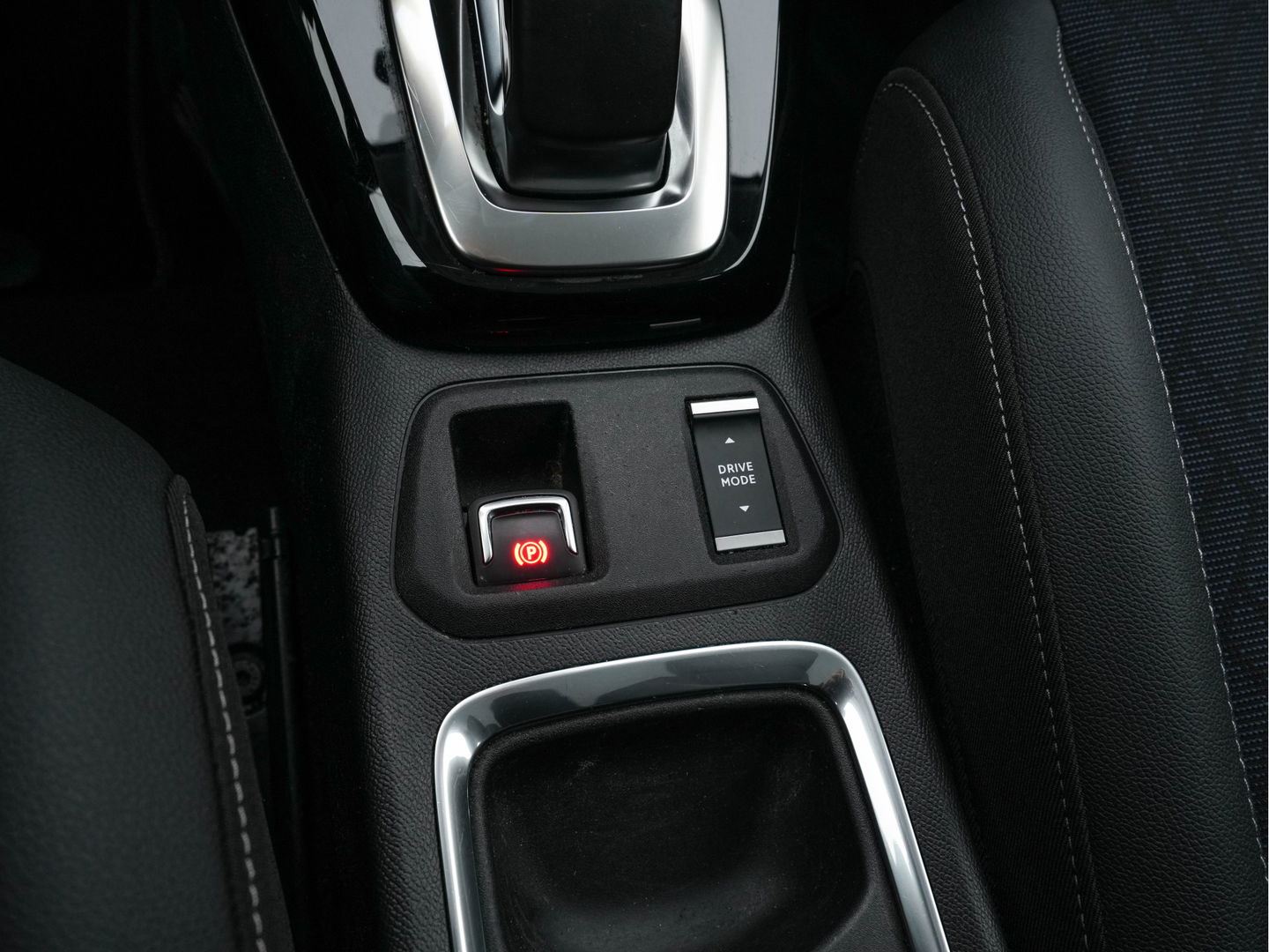 Opel CORSA-E Elegance 50 kWh [ 3-Fase ] (INCL-BTW) Aut. *FULL-LED | DIGI-COCKPIT | LEATHER-MICROFIBRE | CARPLAY | ECC | KEYLESS | CRUISE | DAB | PDC | SPORT-SEATS | 16"ALU*