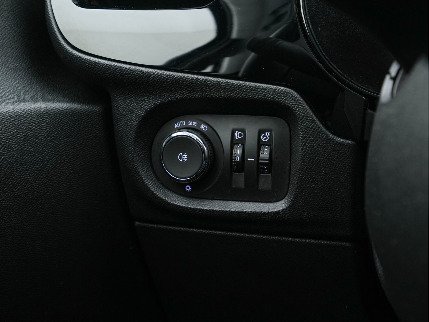Opel CORSA-E Elegance 50 kWh [ 3-Fase ] (INCL-BTW) Aut. *FULL-LED | DIGI-COCKPIT | LEATHER-MICROFIBRE | CARPLAY | ECC | KEYLESS | CRUISE | DAB | PDC | SPORT-SEATS | 16"ALU*