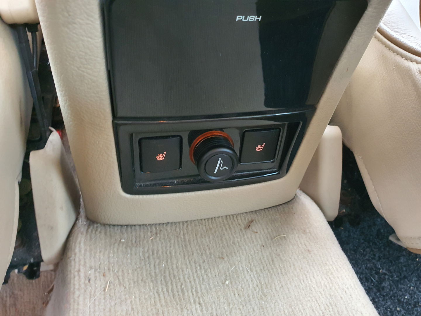 Peugeot 607 2.7 HDiF Executive Ivoire-Pack Aut. *PANO | XENON | NAPPA-FULL-LEATHER | NAVI-FULLMAP | CRUISE | MEMORY-PACK | COMFORT-SEATS | TOWBAR | HEATED-SEATS | 17"ALU*