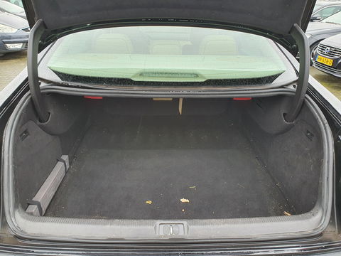 Peugeot 607 2.7 HDiF Executive Ivoire-Pack Aut. *PANO | XENON | NAPPA-FULL-LEATHER | NAVI-FULLMAP | CRUISE | MEMORY-PACK | COMFORT-SEATS | TOWBAR | HEATED-SEATS | 17"ALU*