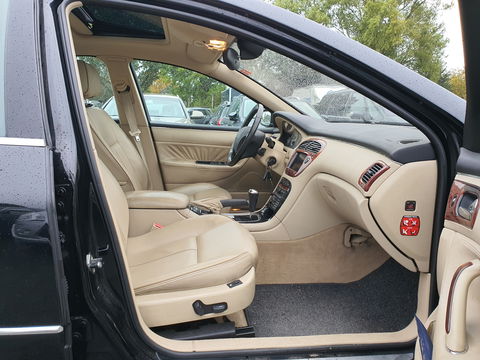 Peugeot 607 2.7 HDiF Executive Ivoire-Pack Aut. *PANO | XENON | NAPPA-FULL-LEATHER | NAVI-FULLMAP | CRUISE | MEMORY-PACK | COMFORT-SEATS | TOWBAR | HEATED-SEATS | 17"ALU*