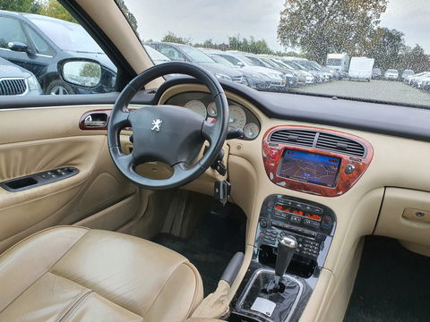 Peugeot 607 2.7 HDiF Executive Ivoire-Pack Aut. *PANO | XENON | NAPPA-FULL-LEATHER | NAVI-FULLMAP | CRUISE | MEMORY-PACK | COMFORT-SEATS | TOWBAR | HEATED-SEATS | 17"ALU*