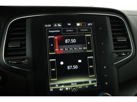Renault Mégane 1.3 TCe Bose | Carplay | Camera | Half leder | Navigatie | Keyless | Dodehoek detectie | Park Assist | Climate control