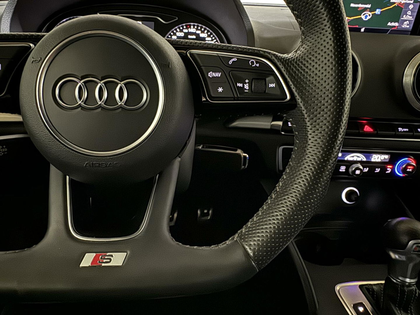 Audi A3 Sportback 30 TFSI 3x S-Line Black Edition Navi NAP