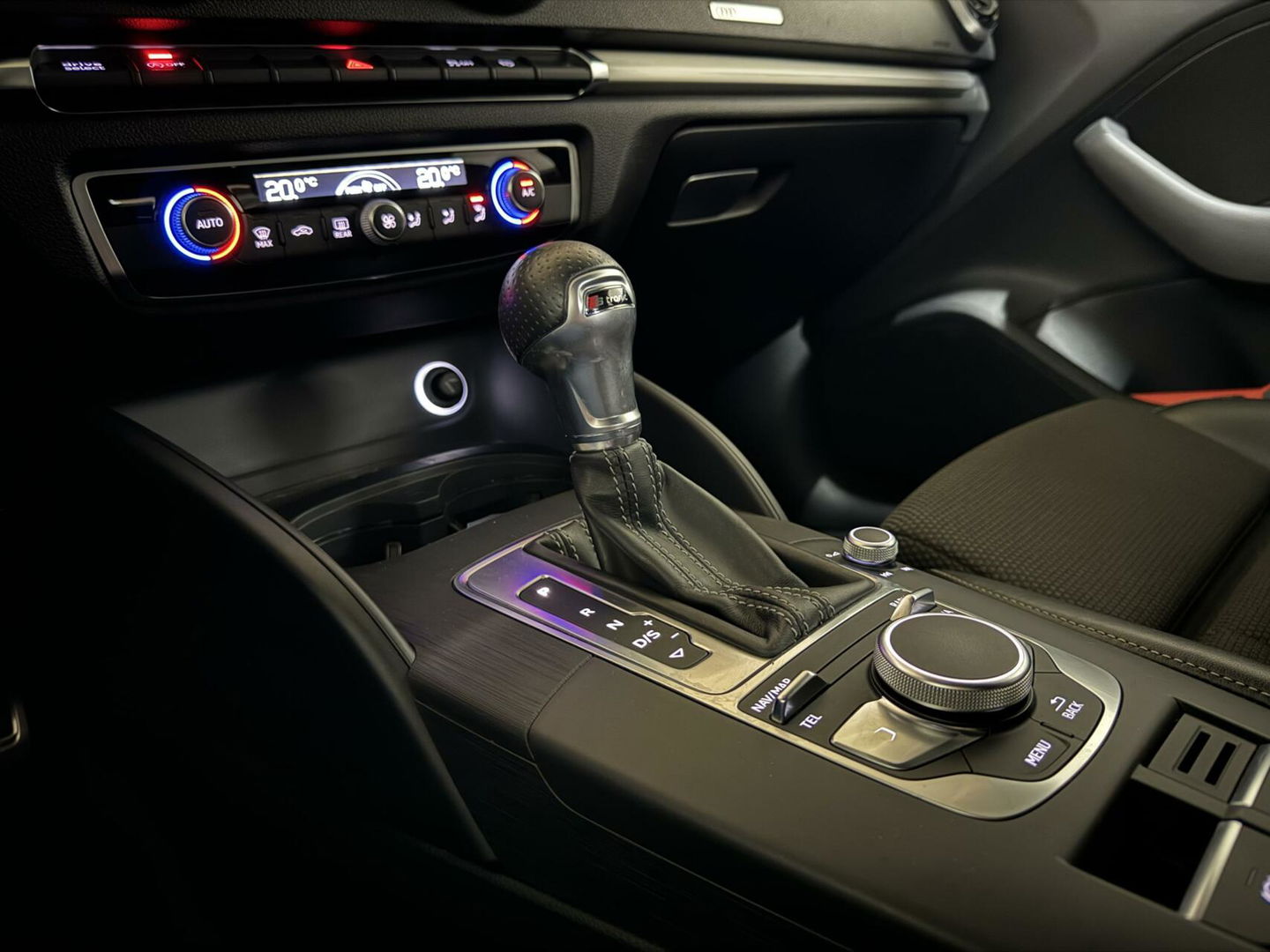 Audi A3 Sportback 30 TFSI 3x S-Line Black Edition Navi NAP