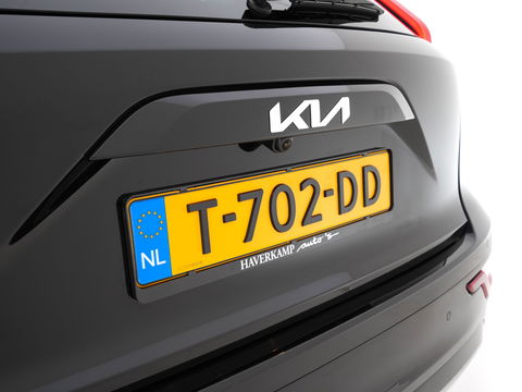 Kia Niro EV DynamicPlusLine 64.8 kWh [ 3-Fase ] (INCL-BTW) Aut. *PANO | HEAD-UP | LEATHER | DIGI-COCKPIT | NAVI-FULLMAP | DAB | ADAPT.CRUISE | CAMERA | COMFORT-SEATS | KEYLESS | DIGI-COCKPIT | SHIFT-PADDLES | HEATED-SEATS | CARPLAY | LANE-
