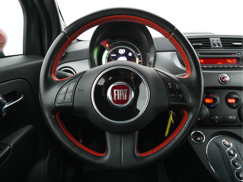 Fiat 500 E 24kwh Aut. *FULL-LEATHER | SPORT-SEATS | DIGI-COCKPIT | SIRIUS-RADIO | CRUISE | HEATED-SEATS | ECC | PDC | 15''ALU*