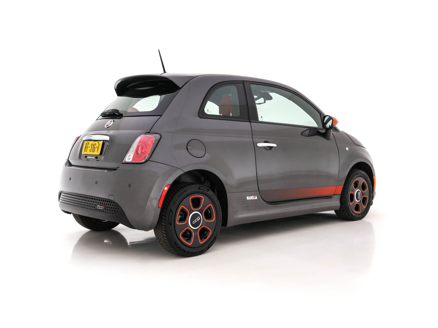 Fiat 500 E 24kwh Aut. *FULL-LEATHER | SPORT-SEATS | DIGI-COCKPIT | SIRIUS-RADIO | CRUISE | HEATED-SEATS | ECC | PDC | 15''ALU*