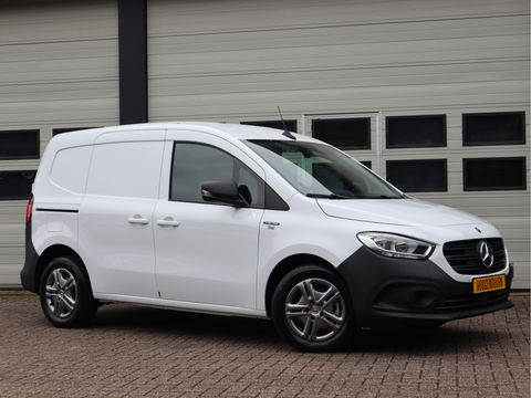 Mercedes-Benz eCitan L1 Pro 51 kWh - Trekhaak - Apple Play - Stoelverwarming - Snelladen - Rijklaar