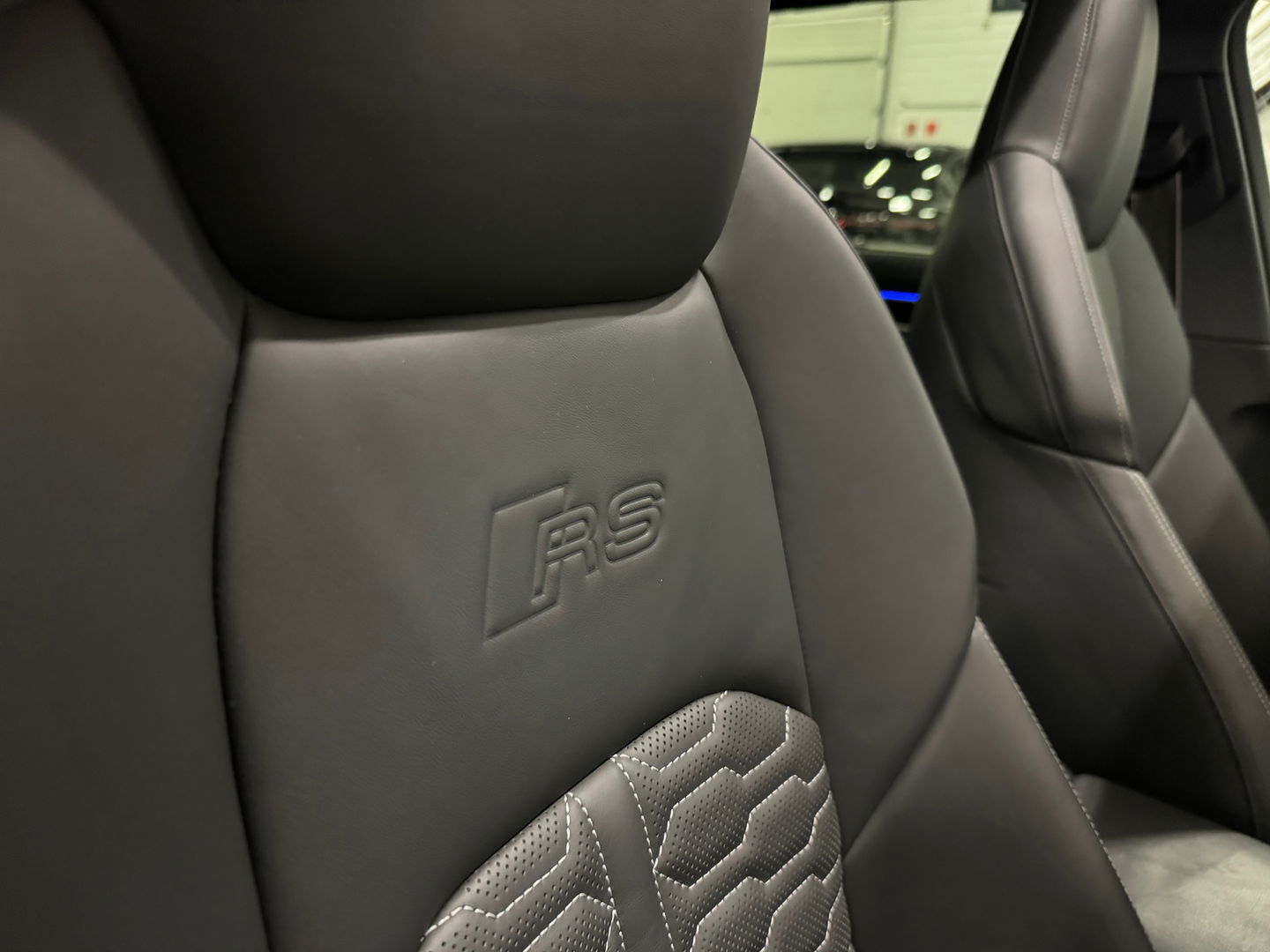 Audi RS6 TFSI quattro Pano|Dynamic+|Ceramic|ABT|700PK|HuD