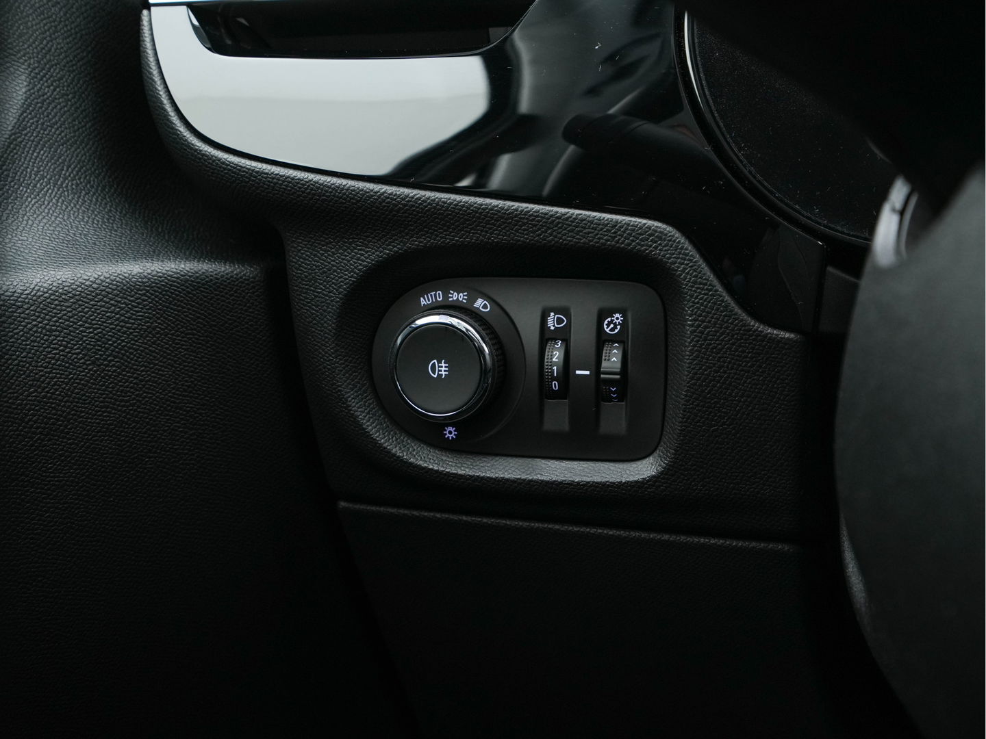 Opel CORSA-E Elegance 50 kWh [ 3-Fase ] (INCL-BTW) Aut. *FULL-LED | DIGI-COCKPIT | LEATHER-MICROFIBRE | CARPLAY | ECC | KEYLESS | CRUISE | DAB | LANE-ASSIST | PDC | SPORT-SEATS | 16"ALU*