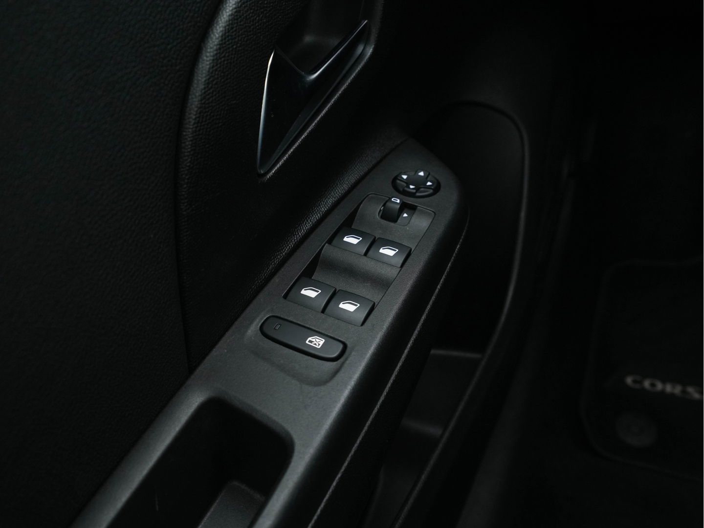 Opel CORSA-E Elegance 50 kWh [ 3-Fase ] (INCL-BTW) Aut. *FULL-LED | DIGI-COCKPIT | LEATHER-MICROFIBRE | CARPLAY | ECC | KEYLESS | CRUISE | DAB | LANE-ASSIST | PDC | SPORT-SEATS | 16"ALU*
